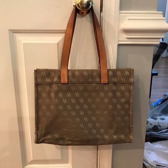 Dooney & Bourke Vintage Signature Logo Tote - Picture 6 of 13